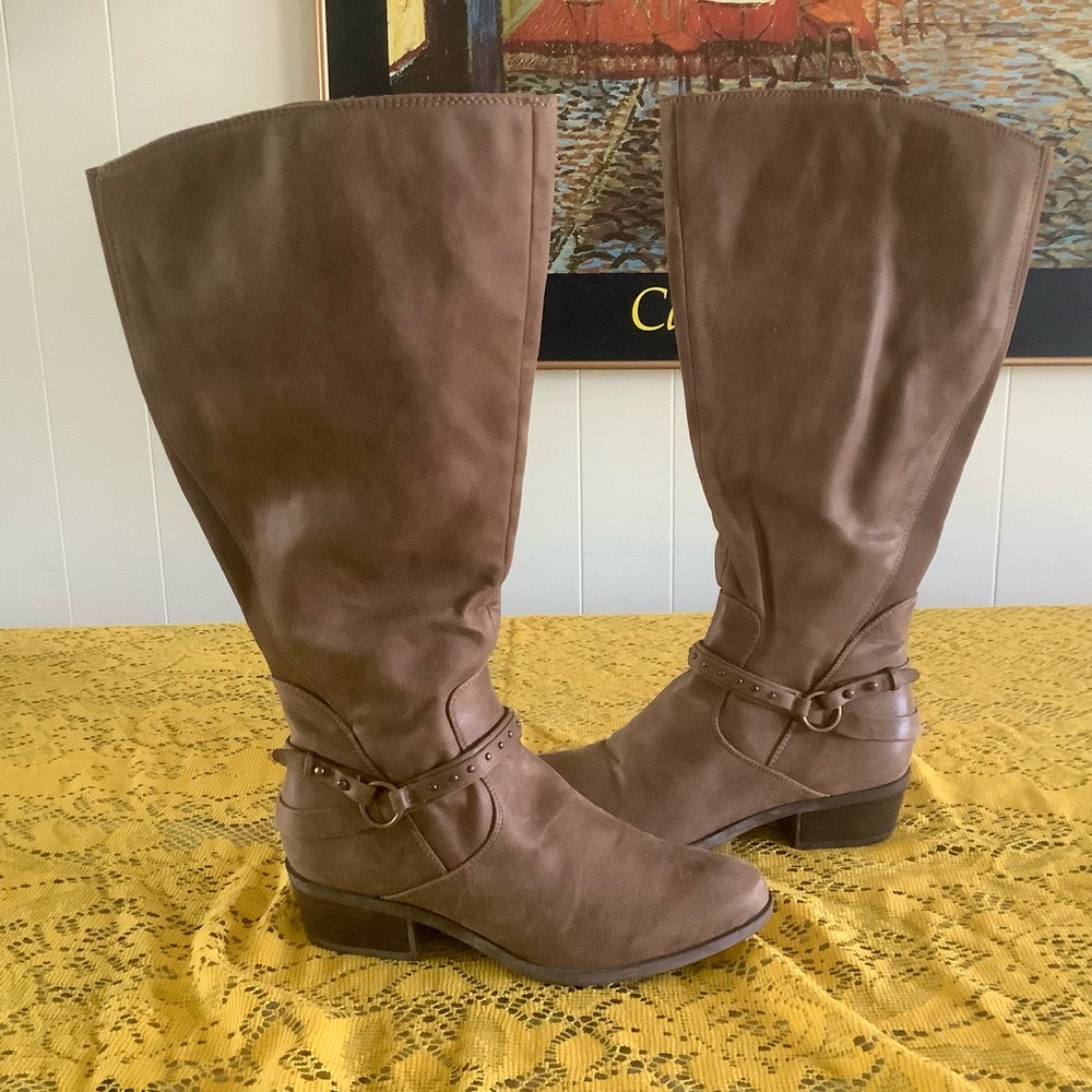 BareTraps Brown wide calf boots